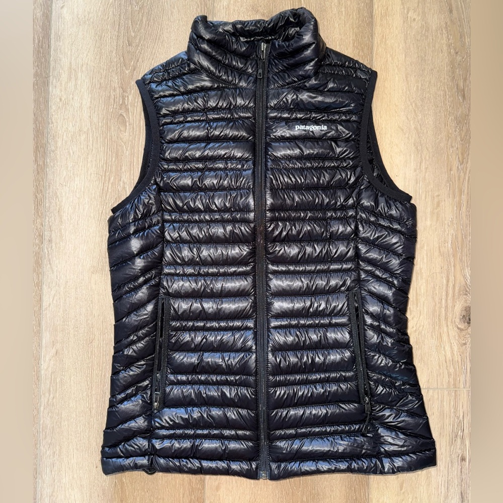 Patagonia Black Ultralight Nano Puffer Puff Down Vest Women’s size XS